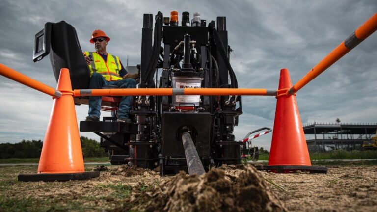50039_en_e6b84_52651_ditch-witch-hdd-drilling-1