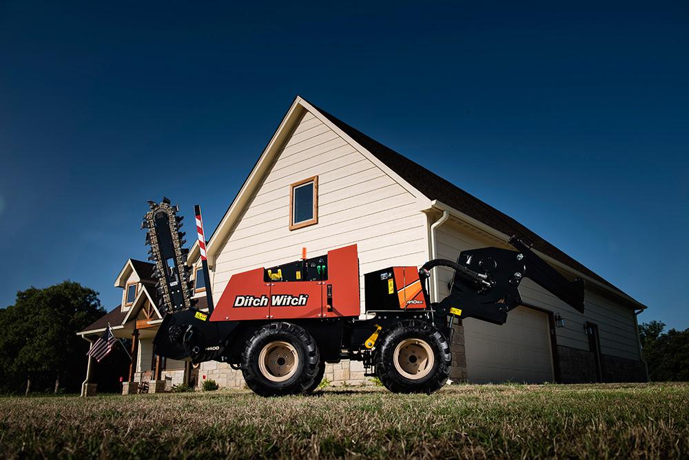 410SX Vibratory Plow Ditch Witch Quiet Operation, Less Operator Fatigue